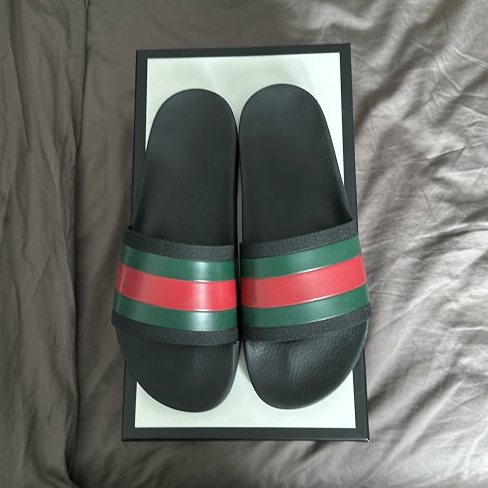 Gucci slides size 11